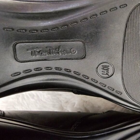 Thom McAn Hilliard Black Leather Wedge Mary Janes Size 10W - Picture 11 of 14